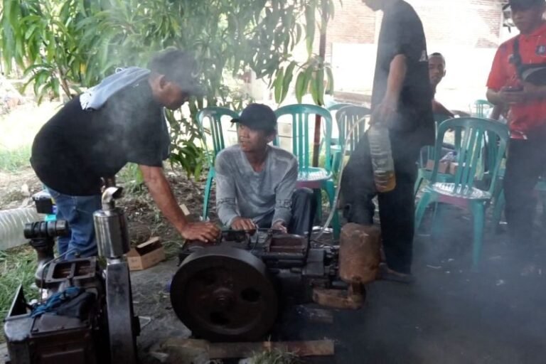 25 Nelayan Batang Ikuti Pelatihan Teknis Mesin Kapal, Dapat Peralatan Baru