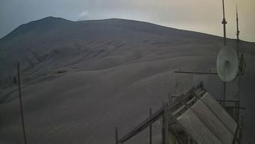 Anak Krakatau Masih Waspada, Zona 5 Km Ditutup untuk Publik
