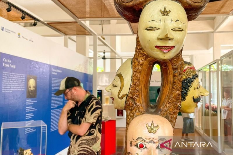 Cirebon Siapkan Festival Topeng Internasional 2026 untuk Perkuat Pariwisata Budaya