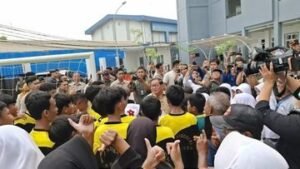 Dua Sekolah di Jakarta Timur Selesai Direnovasi, Siswa Antusias Sambut Gubernur Pramono
