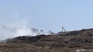 Kebakaran TPA Jatibarang Semarang Bikin 22 Warga Sesak Napas, Abu Sampah Masuk ke Rumah